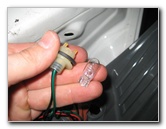 Hyundai-Elantra-Tail-Light-Bulbs-Replacement-Guide-010