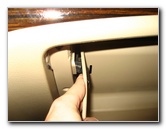 Hyundai-Santa-Fe-Cabin-Air-Filter-Element-Replacement-Guide-003