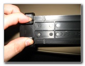 Hyundai-Santa-Fe-Cabin-Air-Filter-Element-Replacement-Guide-011