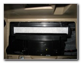 Hyundai-Santa-Fe-Cabin-Air-Filter-Element-Replacement-Guide-012