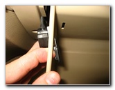 Hyundai-Santa-Fe-Cabin-Air-Filter-Element-Replacement-Guide-024