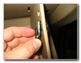 Hyundai-Santa-Fe-Cabin-Air-Filter-Element-Replacement-Guide-026