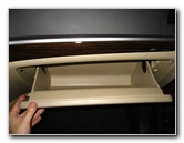 Hyundai-Santa-Fe-Cabin-Air-Filter-Element-Replacement-Guide-027