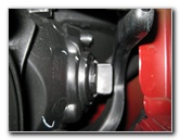 Hyundai-Santa-Fe-Headlight-Bulbs-Replacement-Guide-028