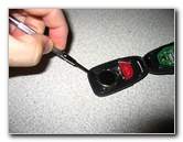 Hyundai-Santa-Fe-Key-Fob-Battery-Replacement-Guide-006