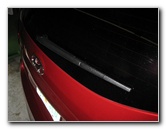 Hyundai-Santa-Fe-Rear-Window-Wiper-Blade-Replacement-Guide-012