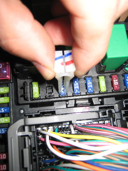 Hyundai-Sonata-Electrical-Fuse-Replacement-Guide-008