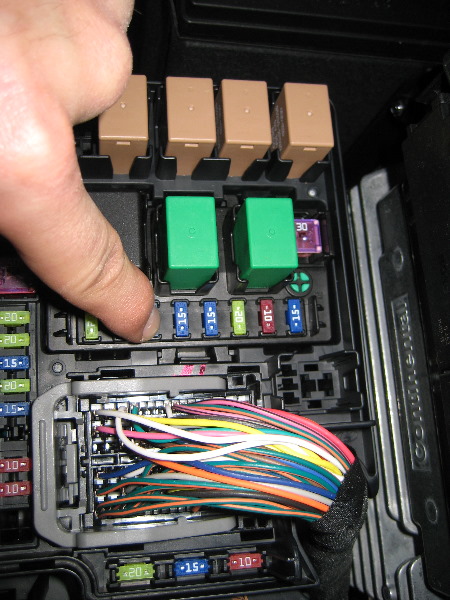 Hyundai-Sonata-Electrical-Fuse-Replacement-Guide-012