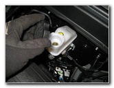 Hyundai-Sonata-Front-Brake-Pads-Replacement-Guide-038