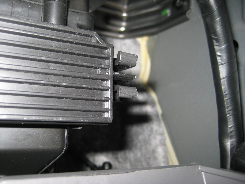 Hyundai-Sonata-HVAC-Cabin-Air-Filter-Replacement-Guide-012