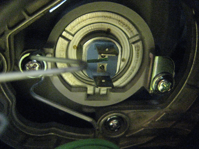 HyundaiSonataHeadlightBulbsReplacementGuide031