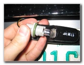 Hyundai-Sonata-License-Plate-Light-Bulb-Replacement-Guide-008