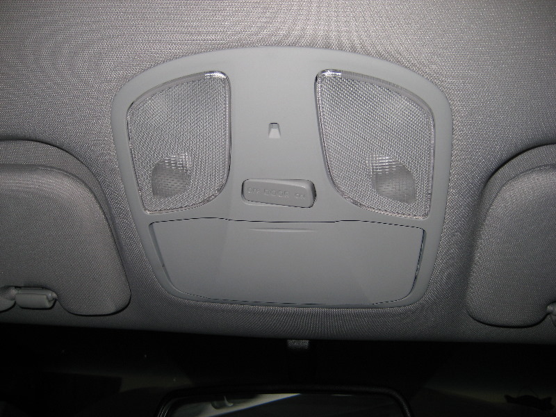 Hyundai-Sonata-Overhead-Map-Light-BulbsReplacement-Guide-001