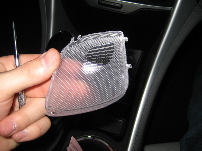 Hyundai-Sonata-Overhead-Map-Light-BulbsReplacement-Guide-004