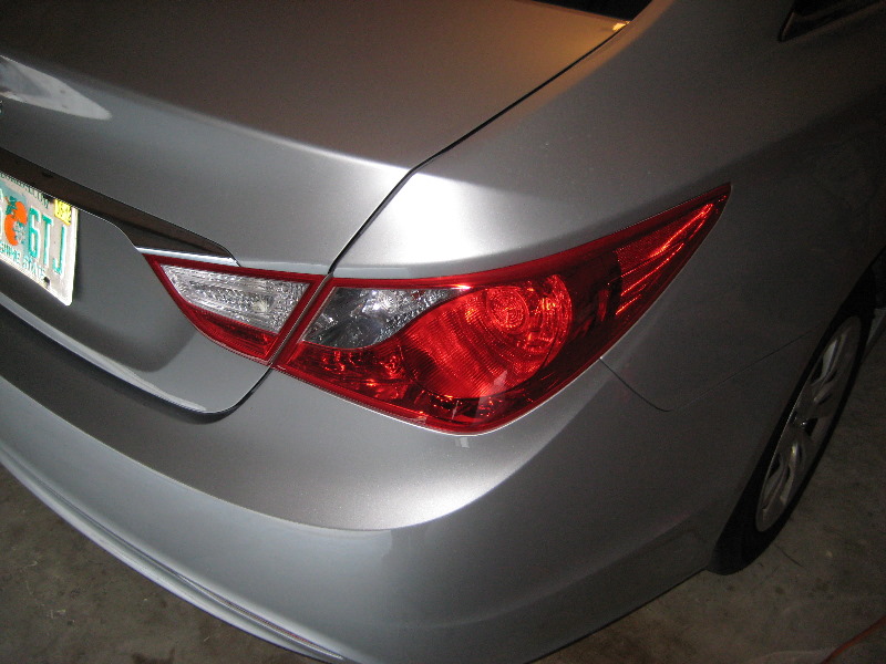Hyundai-Sonata-Tail-Light-Bulbs-Replacement-Guide-001