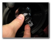 Hyundai-Tucson-Headlight-Bulbs-Replacement-Guide-006