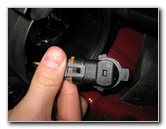 Hyundai-Tucson-Headlight-Bulbs-Replacement-Guide-008