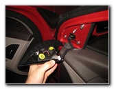 Hyundai-Tucson-Interior-Door-Panel-Removal-Guide-008