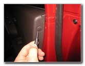 Hyundai-Tucson-Interior-Door-Panel-Removal-Guide-013