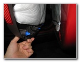 Hyundai-Tucson-Interior-Door-Panel-Removal-Guide-028