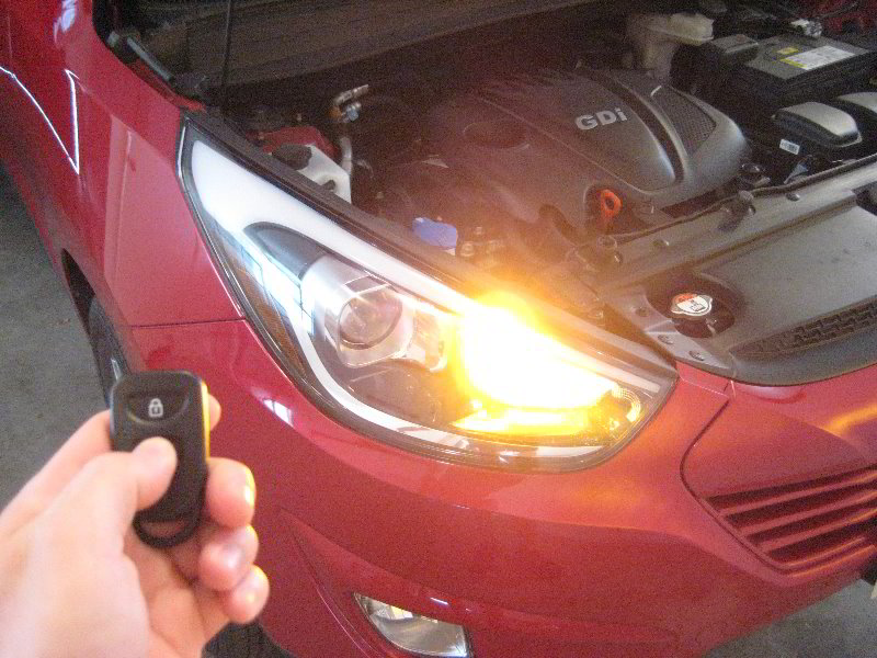 Hyundai-Tucson-Key-Fob-Battery-Replacement-Guide-015