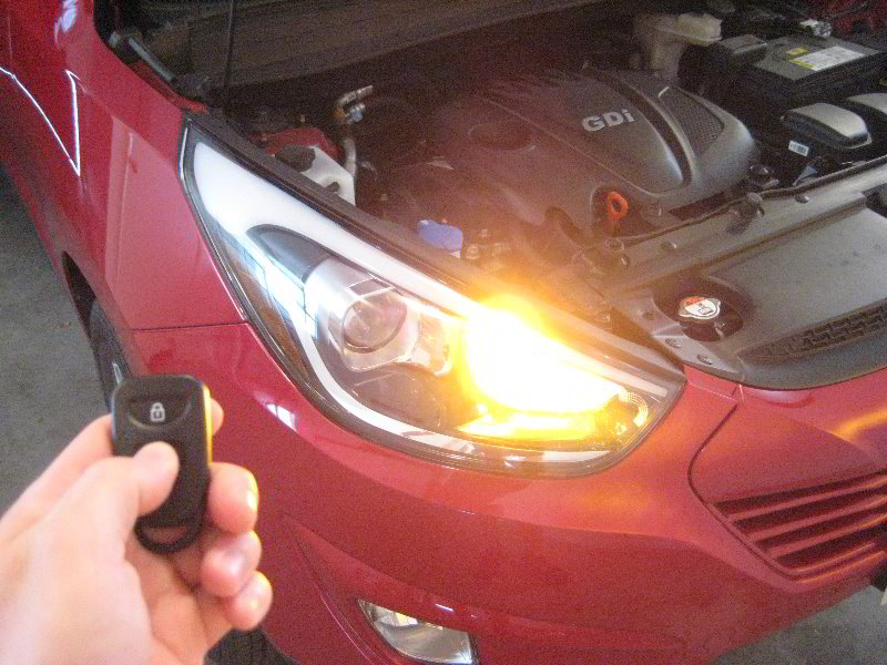 Hyundai-Tucson-Key-Fob-Battery-Replacement-Guide-015