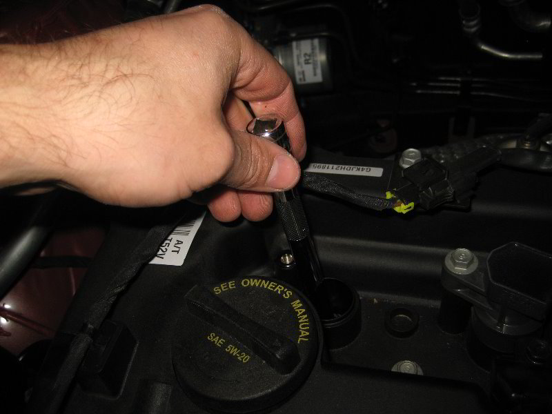 Hyundai-Tucson-Theta-II-I4-Engine-Spark-Plugs-Replacement-Guide-020