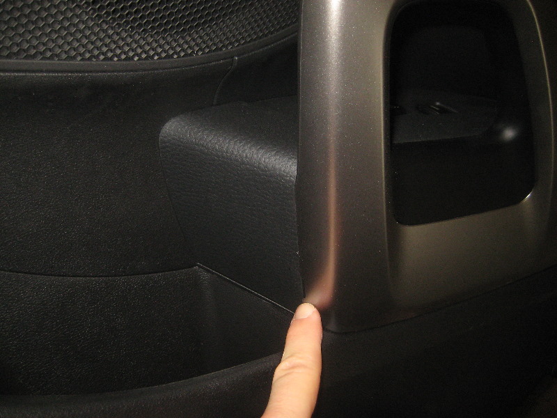 Hyundai-Veloster-Interior-Door-Panel-Removal-Guide-009