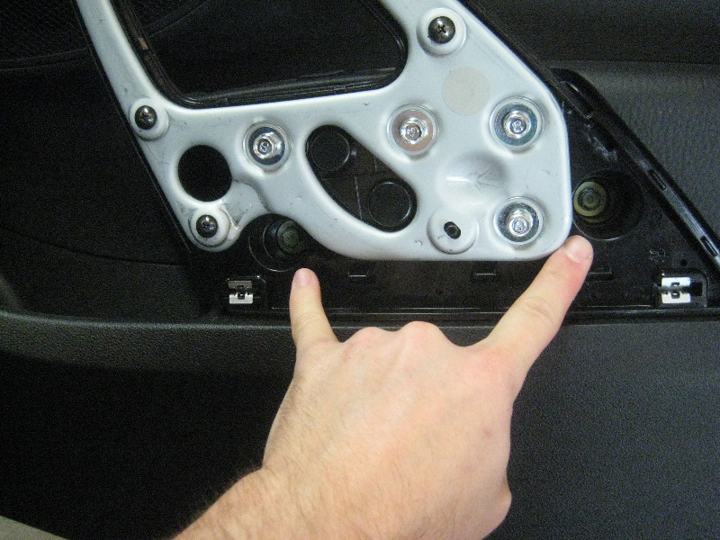 Hyundai-Veloster-Interior-Door-Panel-Removal-Guide-014