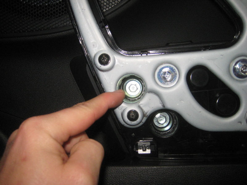 Hyundai-Veloster-Interior-Door-Panel-Removal-Guide-015