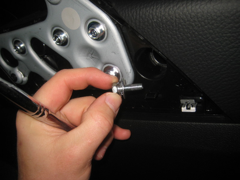 Hyundai-Veloster-Interior-Door-Panel-Removal-Guide-017