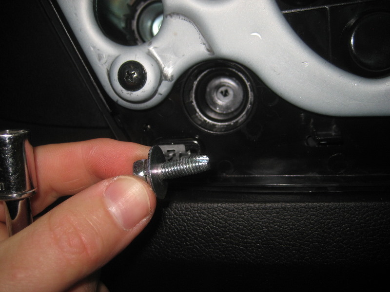 Hyundai-Veloster-Interior-Door-Panel-Removal-Guide-019