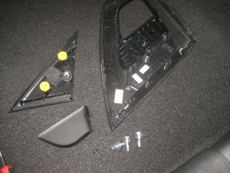 Hyundai-Veloster-Interior-Door-Panel-Removal-Guide-024