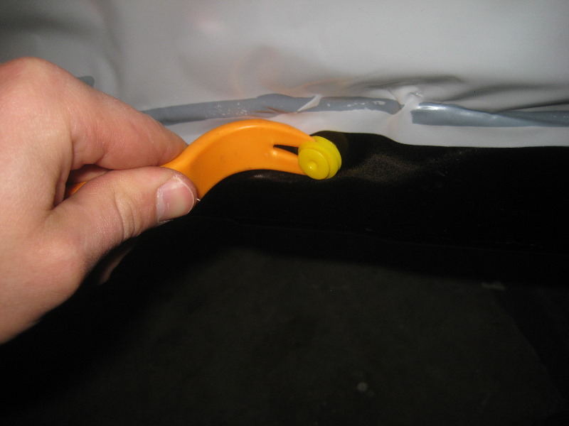 Hyundai-Veloster-Interior-Door-Panel-Removal-Guide-037