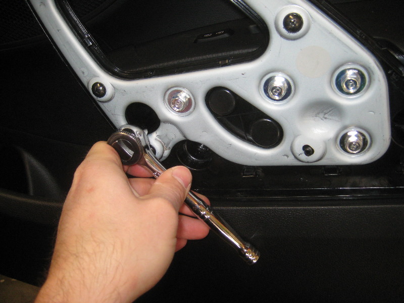 Hyundai-Veloster-Interior-Door-Panel-Removal-Guide-055