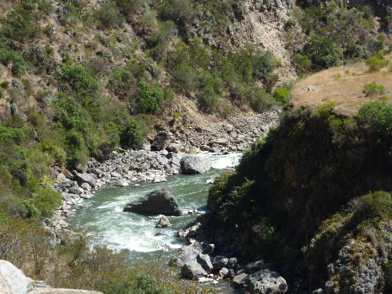 Inca-Hiking-Trail-To-Machu-Picchu-Peru-019