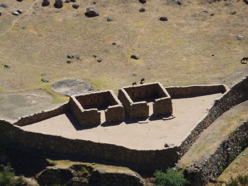 Inca-Hiking-Trail-To-Machu-Picchu-Peru-032