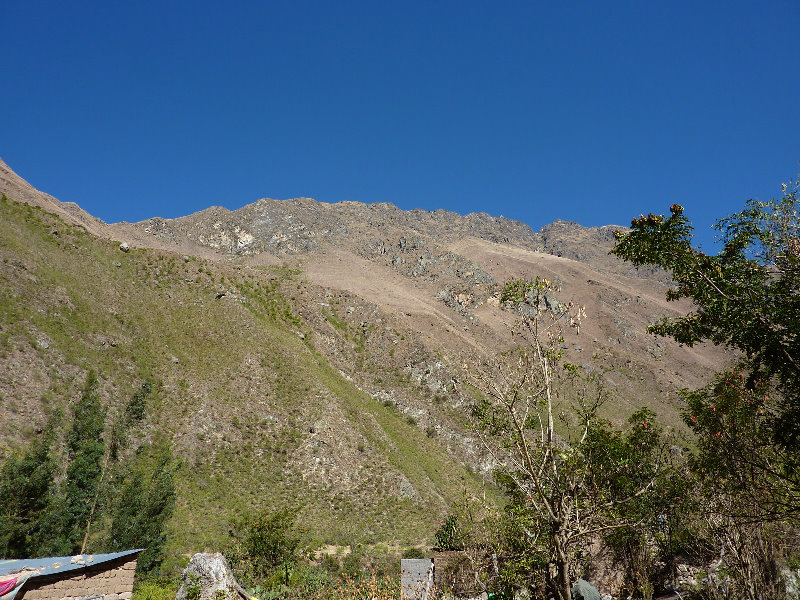 Inca-Hiking-Trail-To-Machu-Picchu-Peru-052