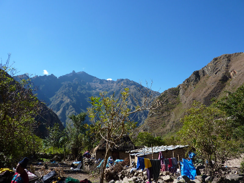 Inca-Hiking-Trail-To-Machu-Picchu-Peru-053
