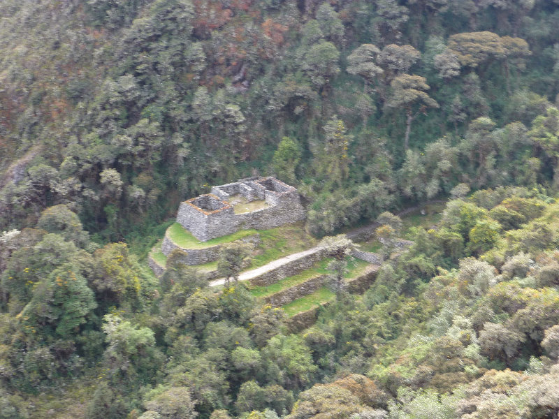 Inca-Hiking-Trail-To-Machu-Picchu-Peru-217