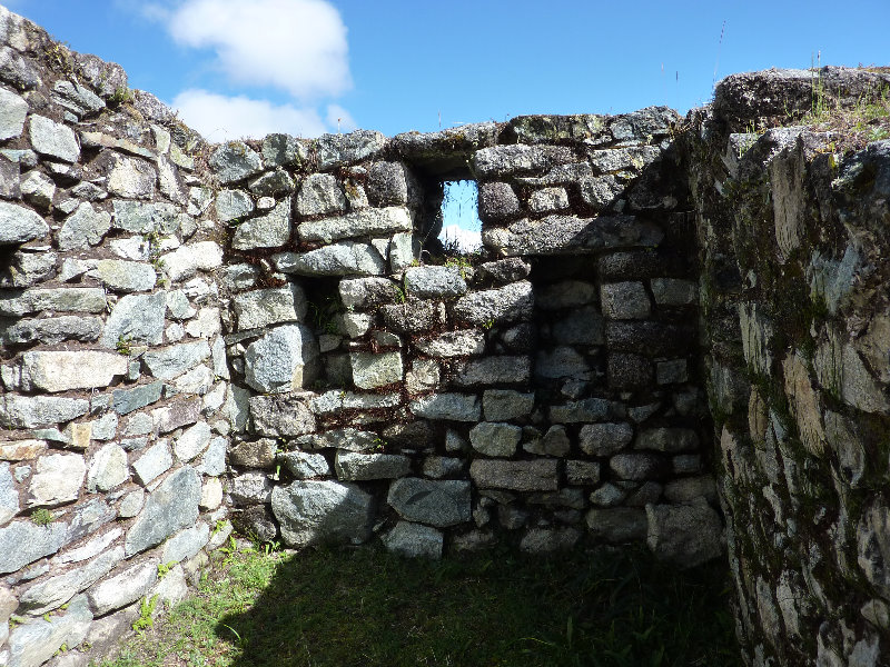 Inca-Hiking-Trail-To-Machu-Picchu-Peru-224