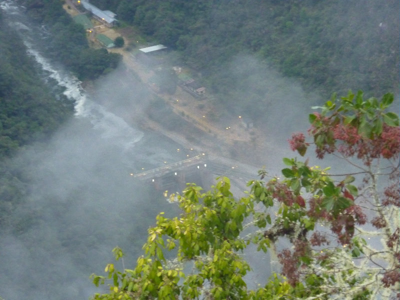 Inca-Hiking-Trail-To-Machu-Picchu-Peru-324