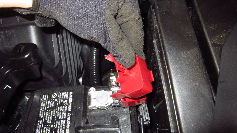 Infiniti-QX60-12V-Automotive-Battery-Replacement-Guide-016