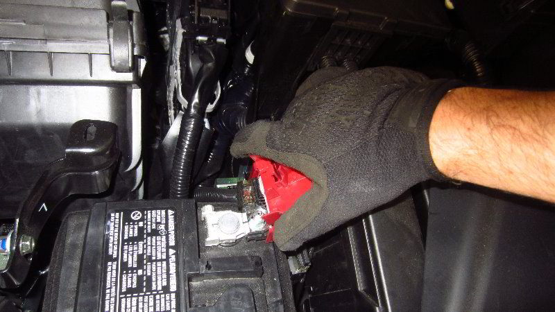 Infiniti-QX60-12V-Automotive-Battery-Replacement-Guide-029