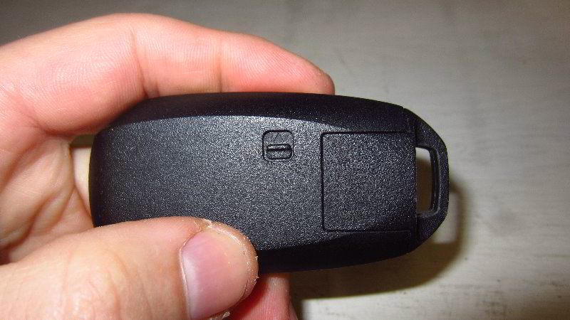 Infiniti-QX60-Intelligent-Key-Fob-Battery-Replacement-Guide-003