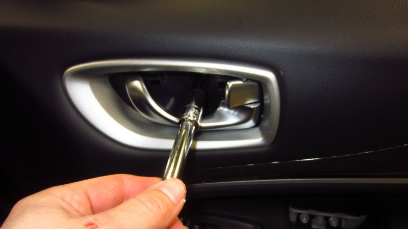 Infiniti-QX60-Interior-Door-Panel-Removal-Guide-035