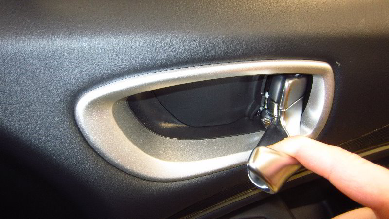 Infiniti-QX60-Interior-Door-Panel-Removal-Guide-041