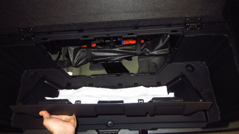 Infiniti-QX60-Spare-Tire-Lowering-Removal-Guide-005