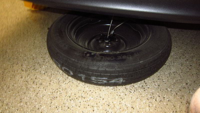 Infiniti-QX60-Spare-Tire-Lowering-Removal-Guide-014