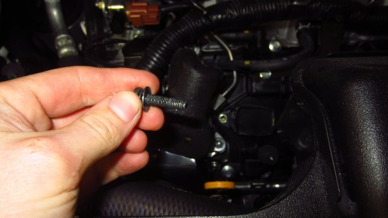 Infiniti-QX60-Spark-Plugs-Replacement-Guide-011